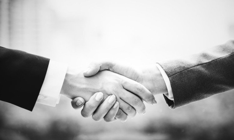 handshake750x450